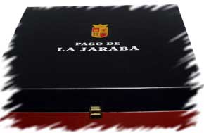 Estuche presentación Lujo flocado vino+queso LA JARABA Estuche presentación Lujo flocado vino+queso LA JARABA